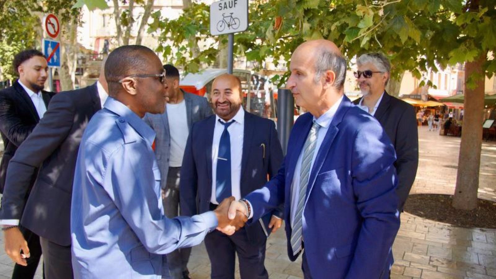 Visite de la délégation ivoirienne à Aix-en-Provence autour des véhicules électriques d'ALVENTIS Automotive